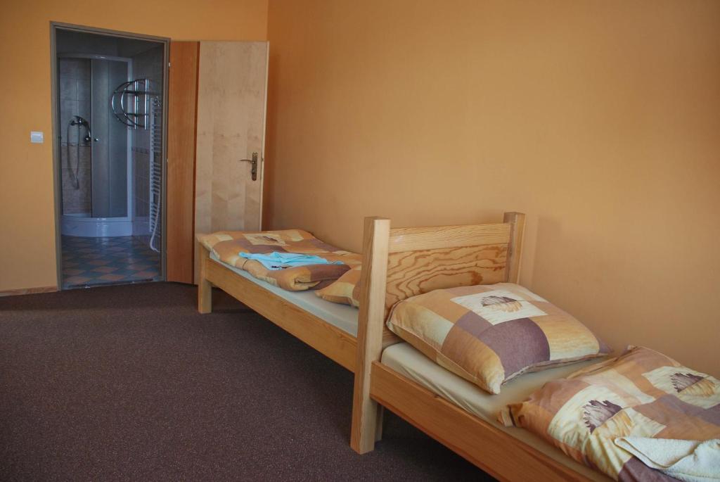 Hotel Marina Hermanuv Mestec Room photo